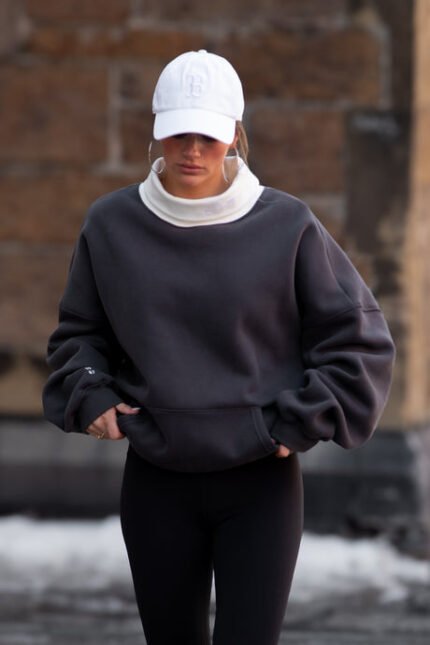 CLASSIC ROLLNECK IN "MIDNIGHT RIDE" Sweatshirt