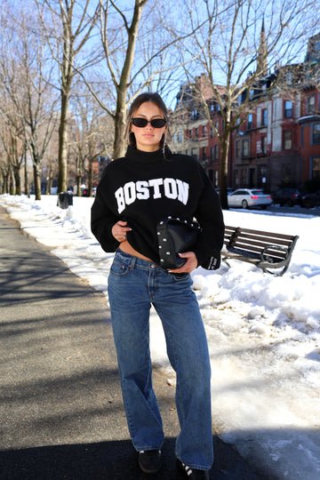CITY ROLLNECK IN "BLACKOUT" Sweatshirt